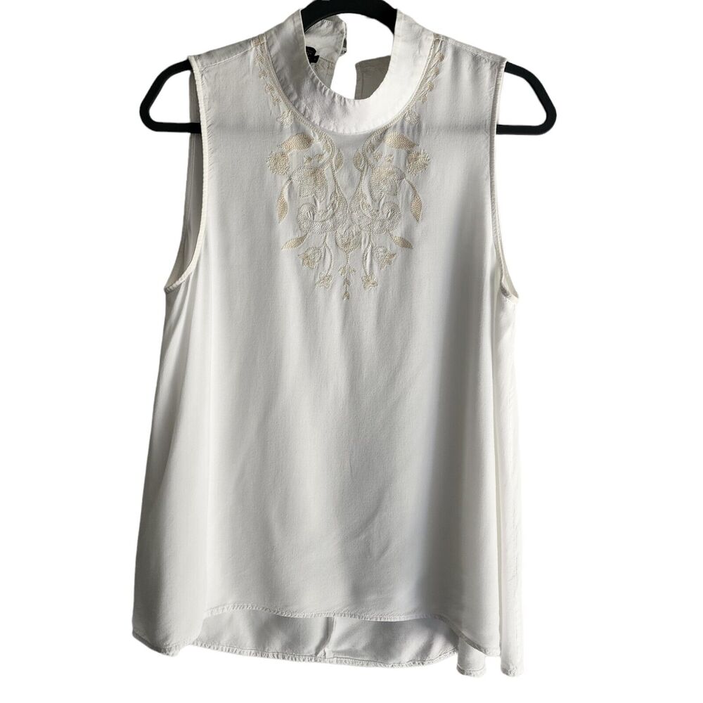 PENDLETON large WOOLEN MILLS Embroidered Ivory Blouse Large key hole back Mock